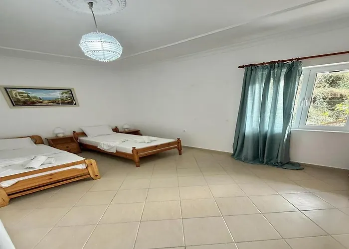 Apartment T Sarandë